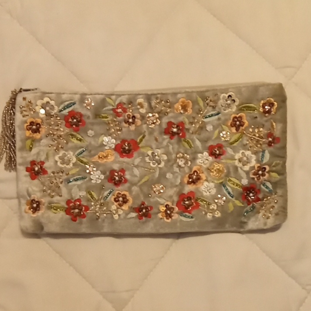 Embroidered Floral Clutch